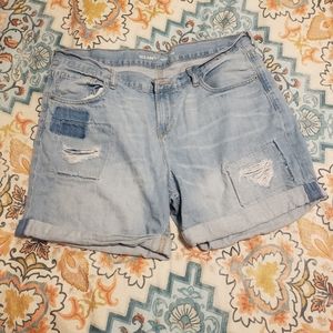 Boyfriend jean shorts